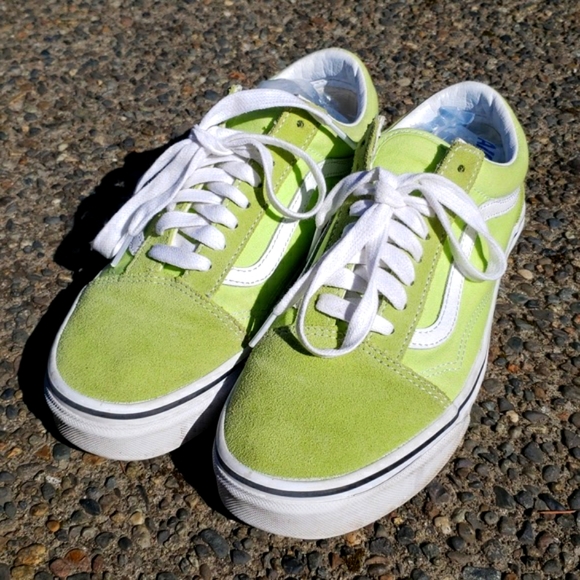 Vans Off The Wall Lime Green sneaker. Leather Women's 9.5  Men's 8 shoe - Picture 2 of 14